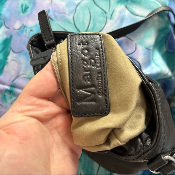 Margot Black Leather Crossbody Bag - Picture 7 of 9